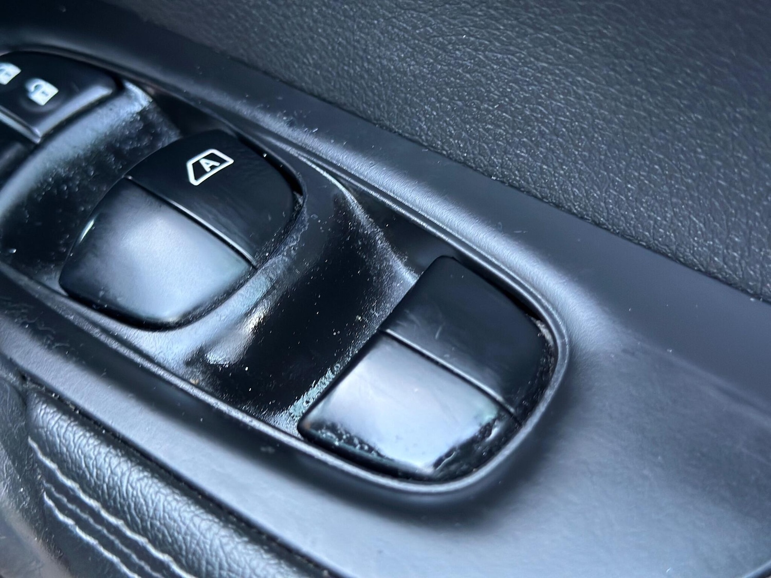 Used Nissan Qashqai 2017 for sale - 77575288: Photo 34