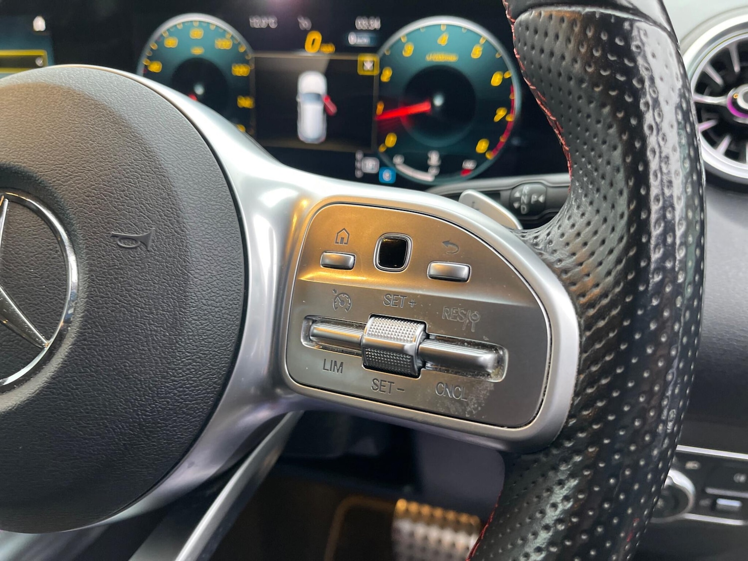 Used Mercedes-Benz GLA 2021 for sale - 76994557: Photo 24