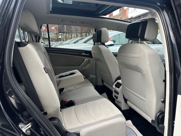 Used Volkswagen Tiguan Allspace 2023 for sale - 75687748: Photo 10
