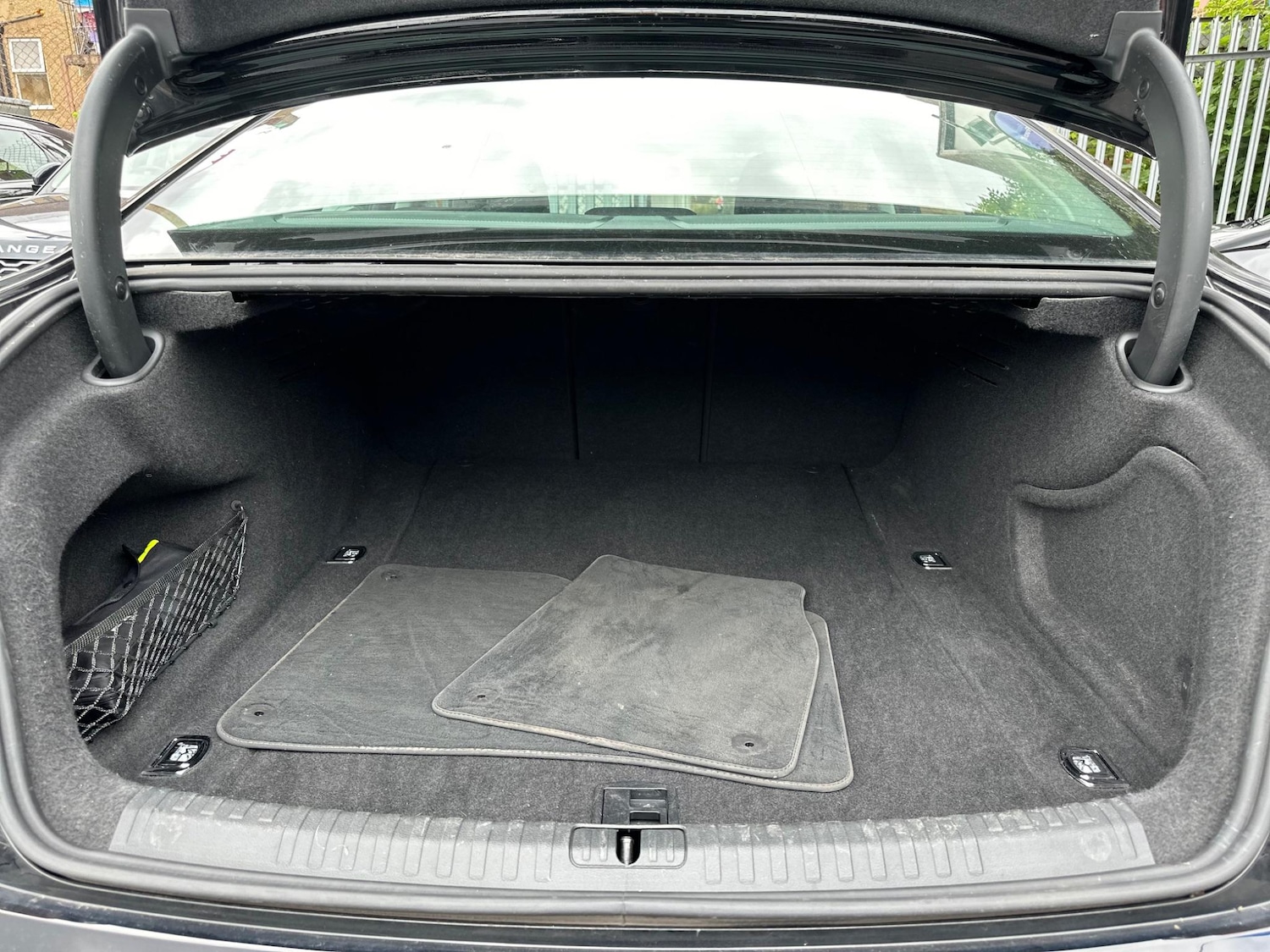 Vehicle 33