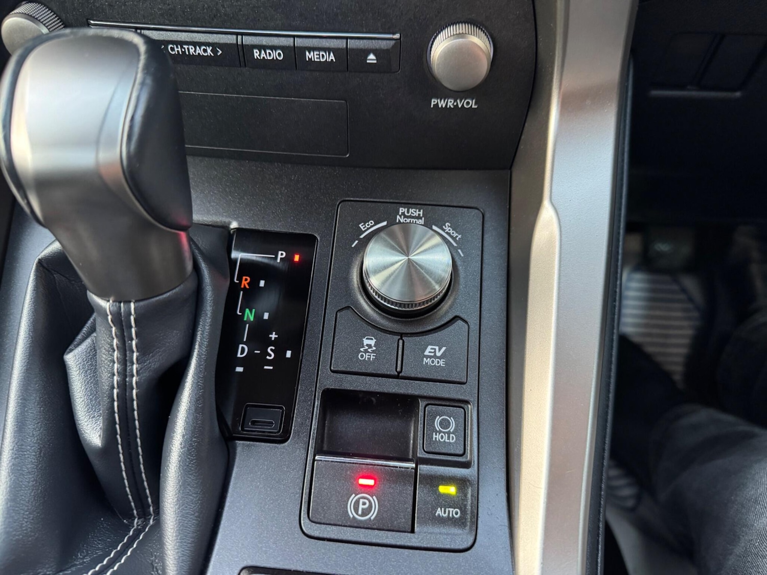 Used Lexus NX 2020 for sale - 76607089: Photo 21