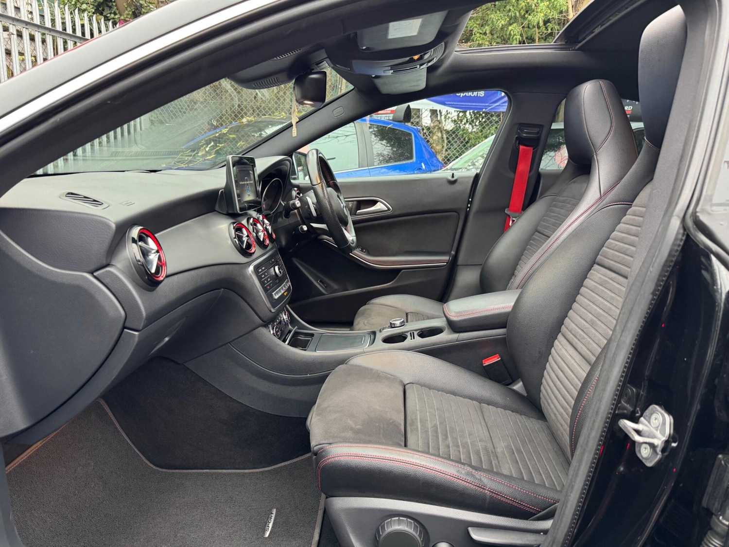 Used Mercedes-Benz CLA 2018 for sale - 76592711: Photo 11