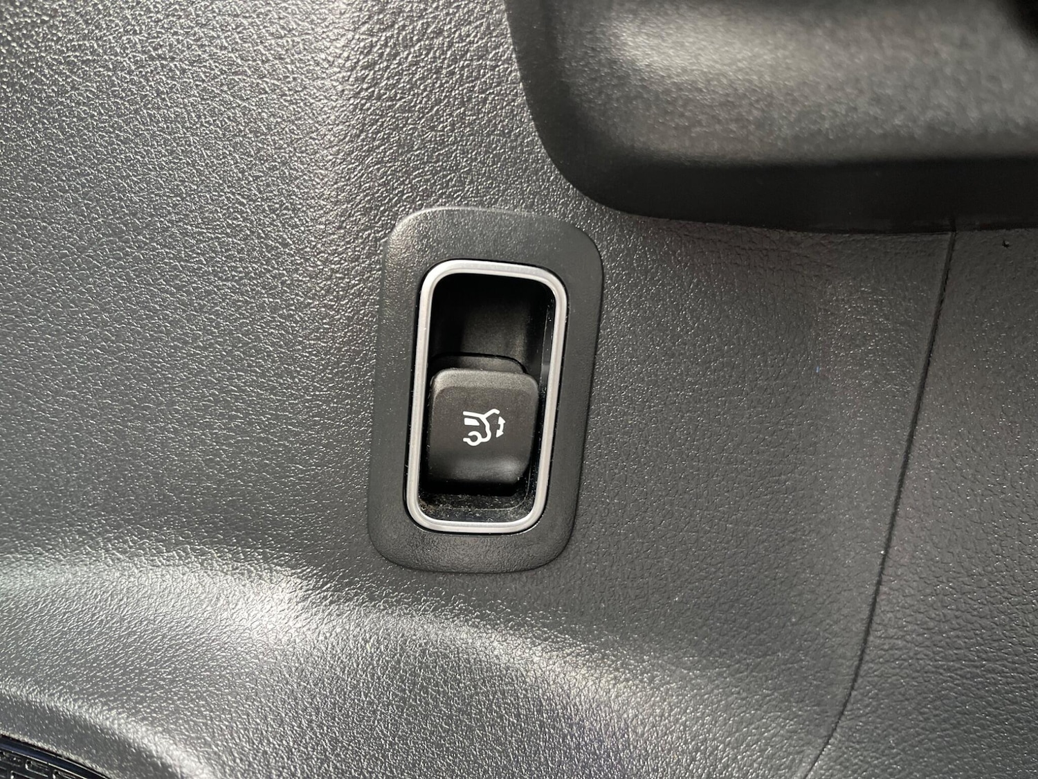 Used Mercedes-Benz GLB 2021 for sale - 76991656: Photo 36