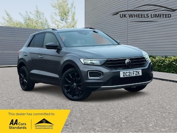 Used Volkswagen T-Roc 2021 for sale - 78276160: Photo