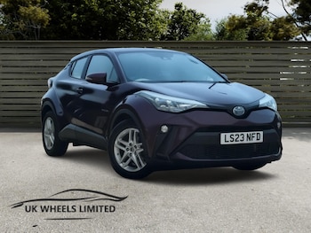 Used Toyota C-HR 2023 for sale - 79413160: Photo