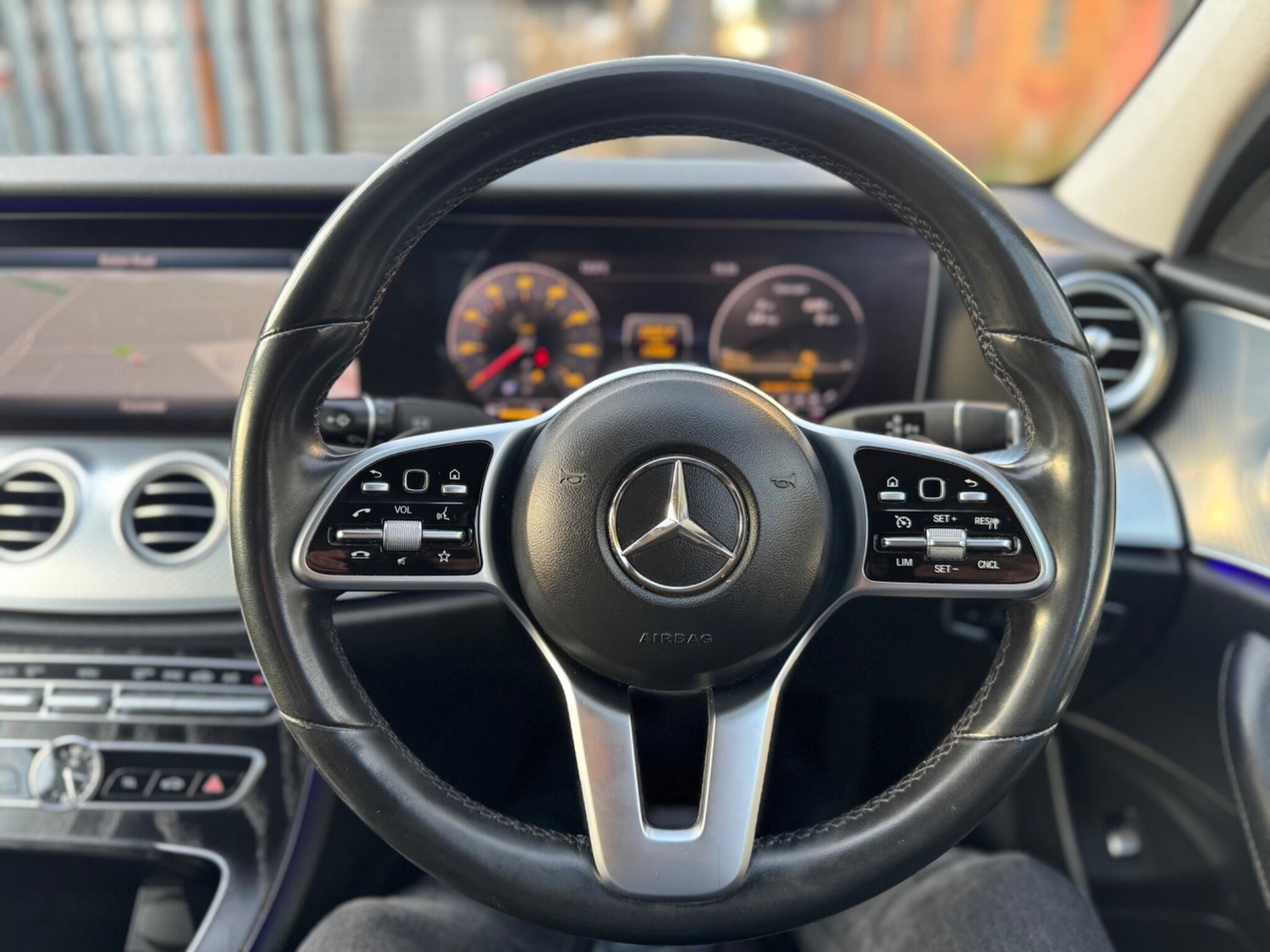 Used Mercedes-Benz E Class for sale - 77242405: Photo 16