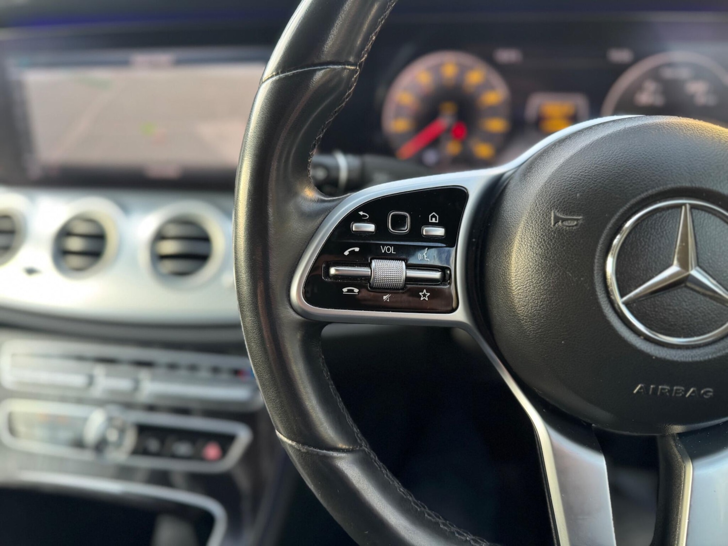 Used Mercedes-Benz E Class for sale - 77242405: Photo 18