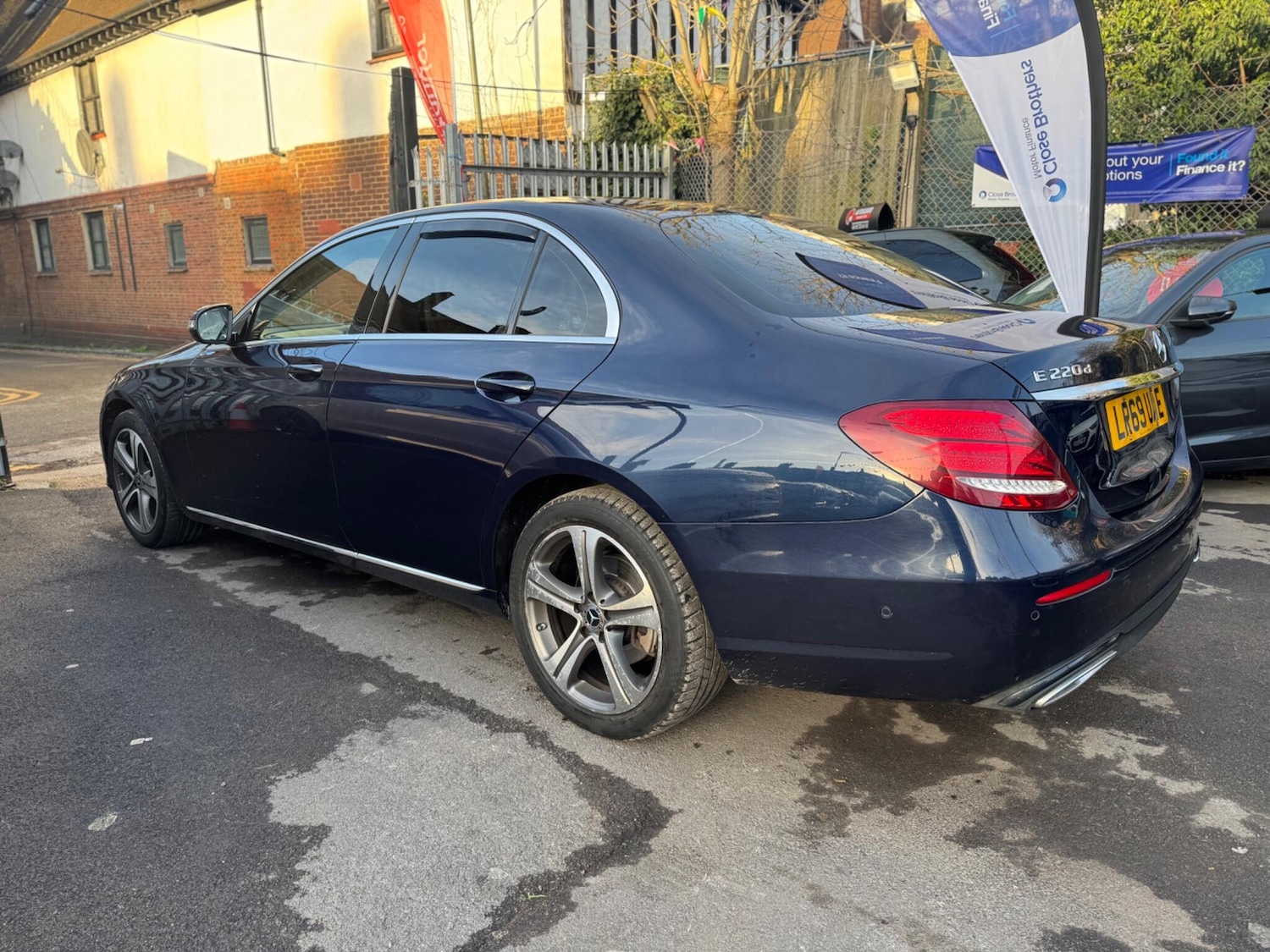 Used Mercedes-Benz E Class for sale - 77242405: Photo 7