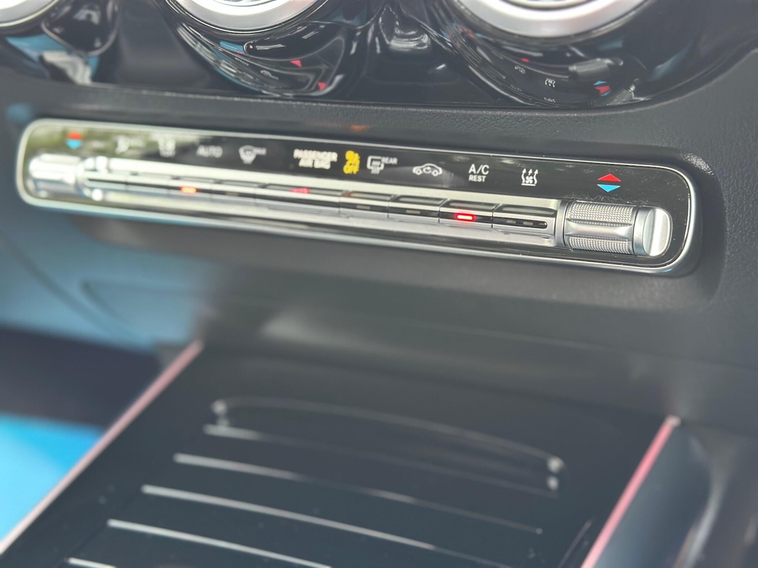 Used Mercedes-Benz GLA 2022 for sale - 76701027: Photo 49