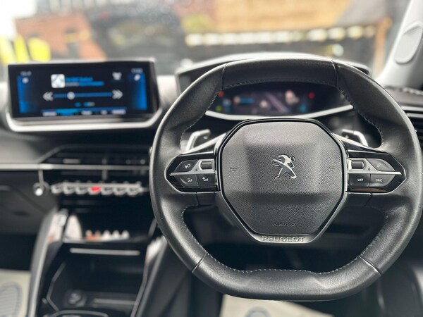 Used Peugeot 2008 2022 for sale - 76122132: Photo 11