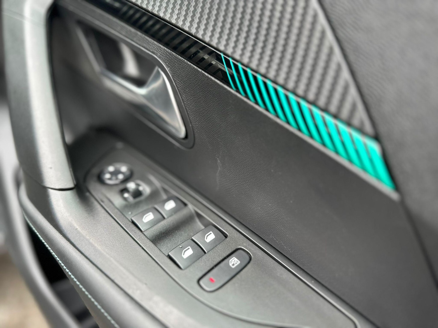 Used Peugeot 2008 2022 for sale - 76122132: Photo 23