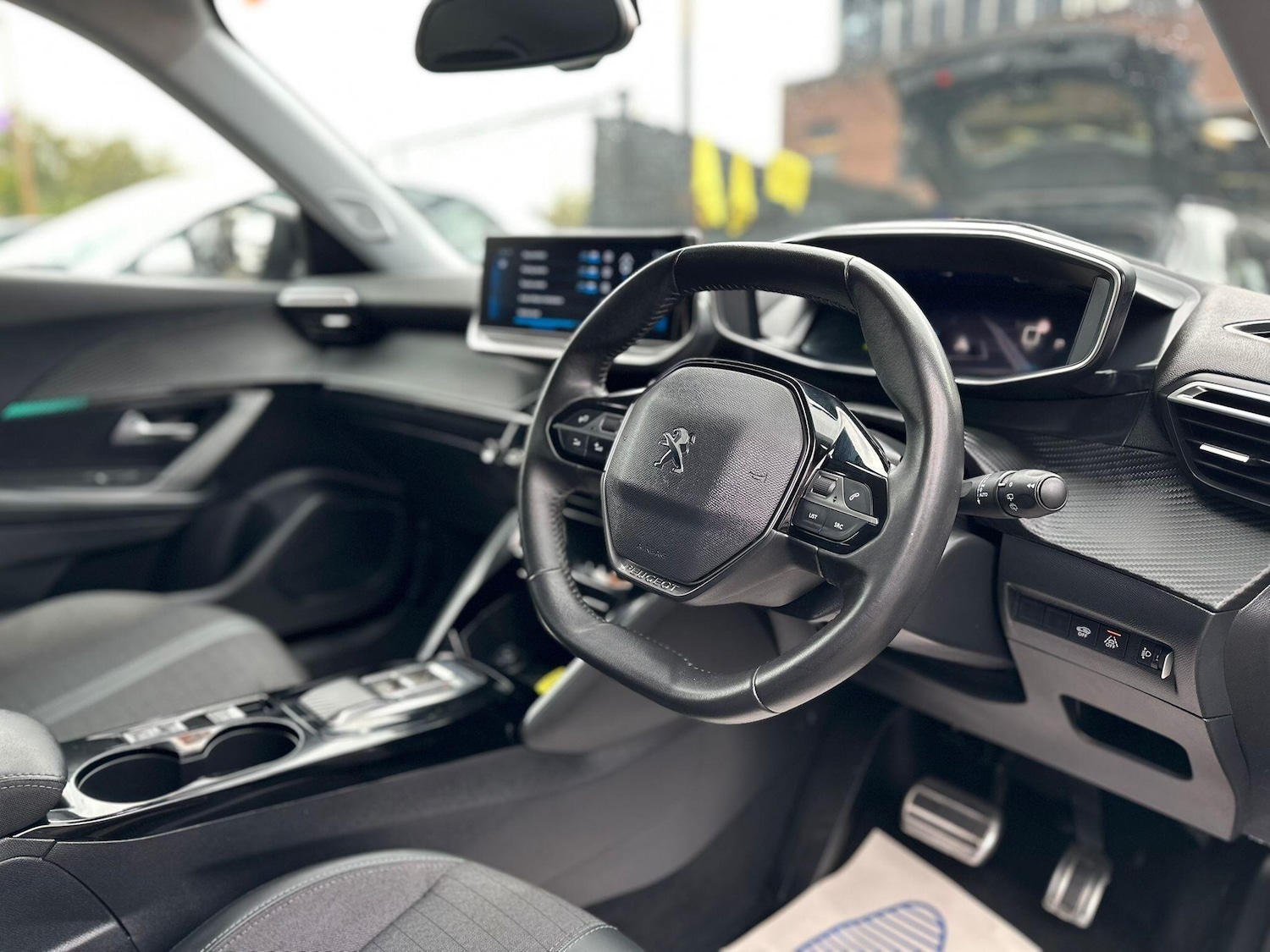 Used Peugeot 2008 2022 for sale - 76122132: Photo 24