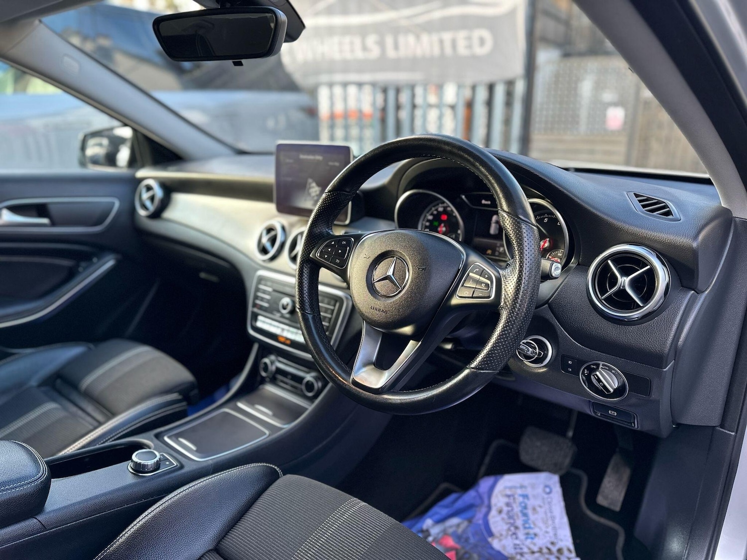 Used Mercedes-Benz GLA 2019 for sale - 76771832: Photo 4
