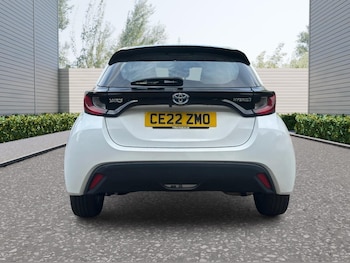 Used Toyota Yaris 2022 for sale - 75431254: Photo