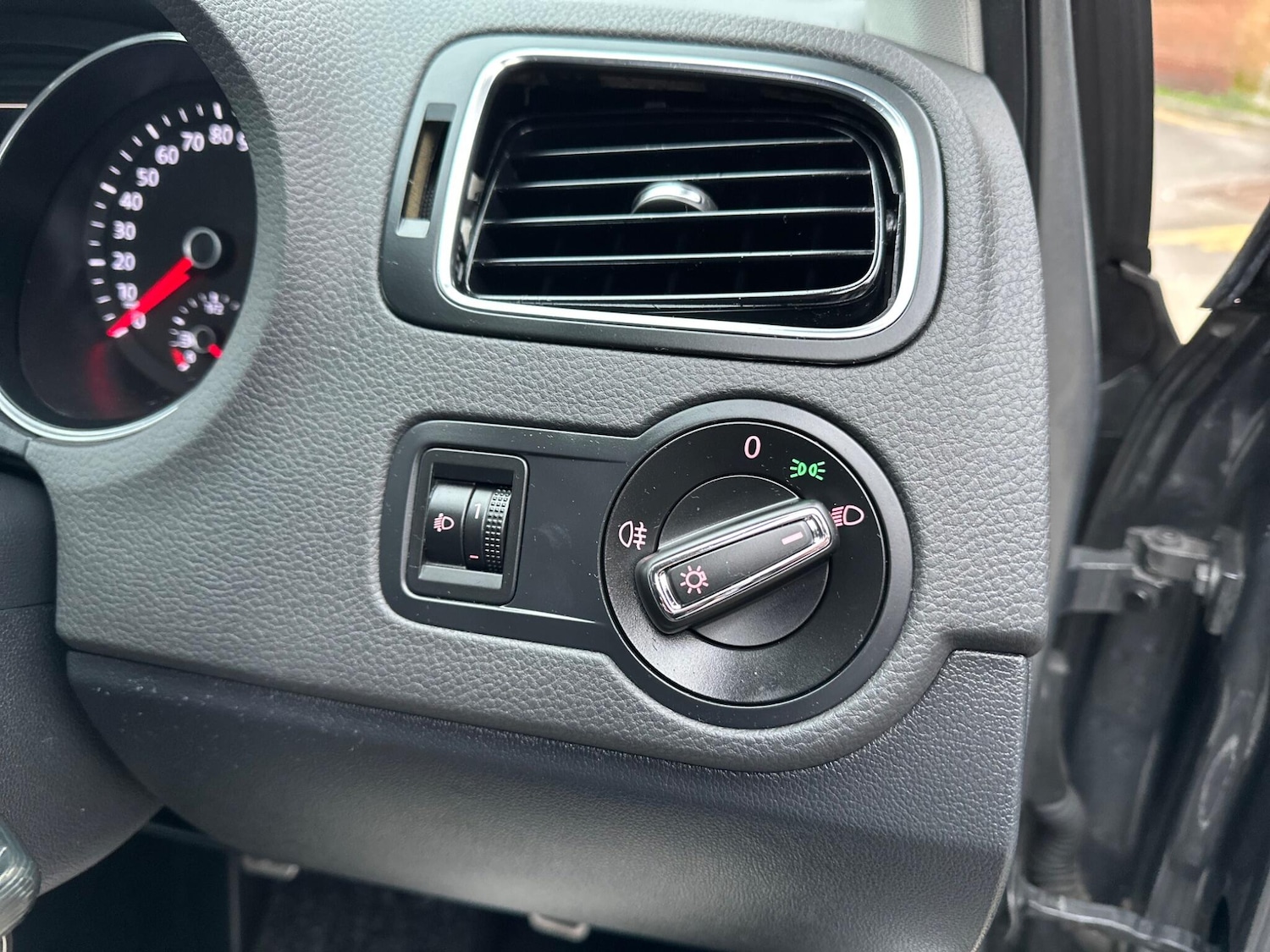 Used Volkswagen Polo for sale - 77066548: Photo 22