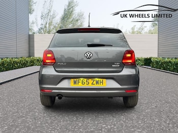 Used Volkswagen Polo 2015 for sale - 77066548: Photo