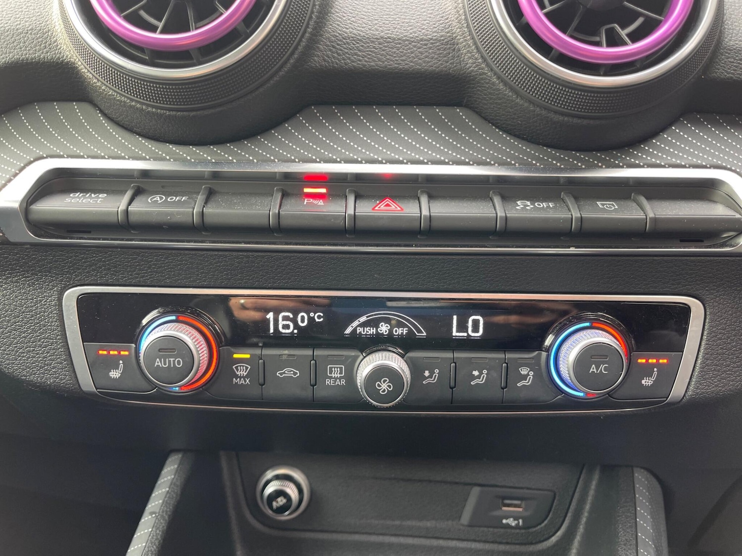 Used Audi Q2 2017 for sale - 76152957: Photo 25