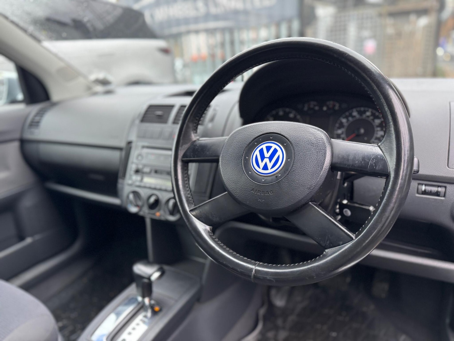 Used Volkswagen Polo 2002 for sale - 76824194: Photo 15