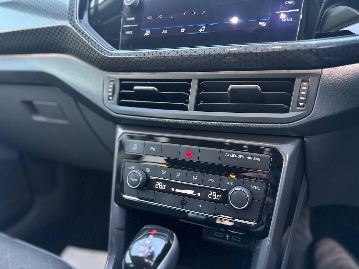 Used Volkswagen T-Cross for sale - 77537846: Photo 17