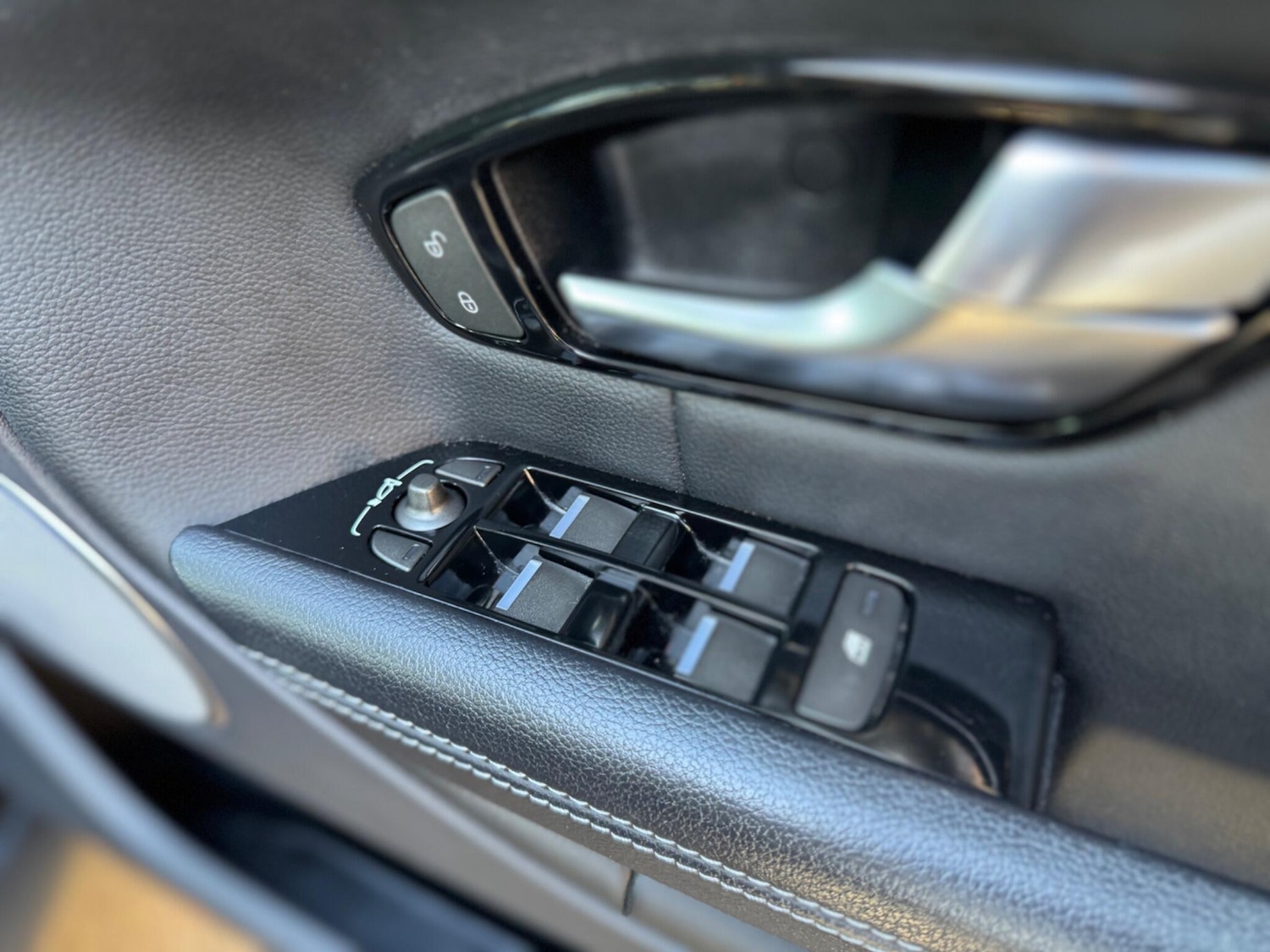 Used Land Rover Range Rover Evoque 2018 for sale - 76801189: Photo 27