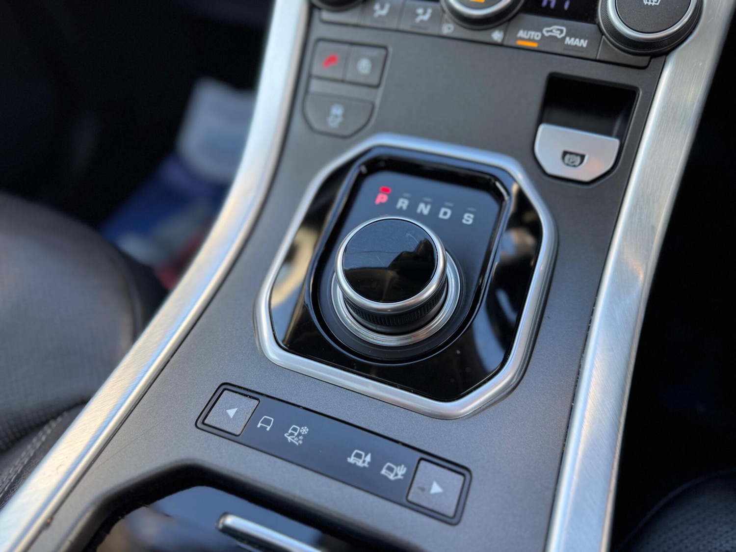 Used Land Rover Range Rover Evoque 2018 for sale - 76801189: Photo 38