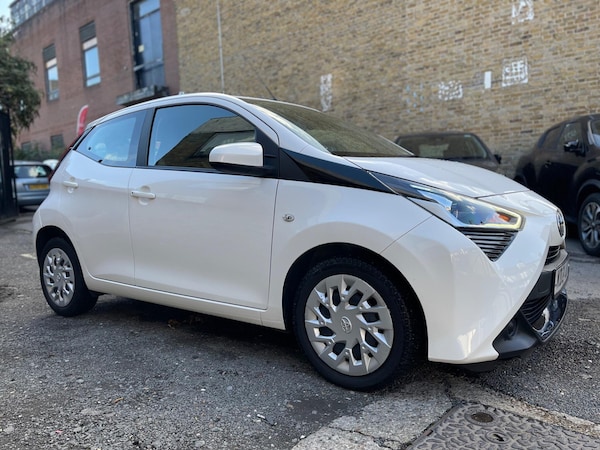 Used Toyota AYGO 2021 for sale - 76151979: Photo 10