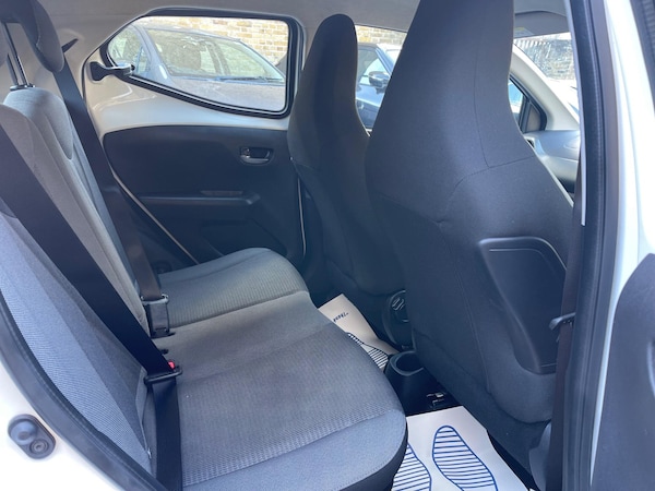 Used Toyota AYGO 2021 for sale - 76151979: Photo 17
