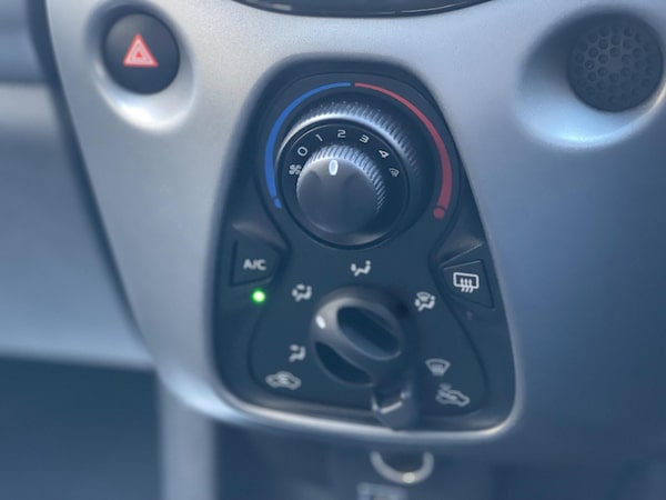Used Toyota AYGO 2021 for sale - 76151979: Photo 22