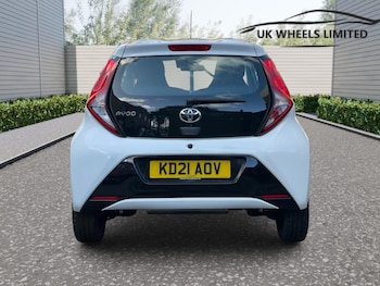 Used Toyota AYGO 2021 for sale - 76151979: Photo 4