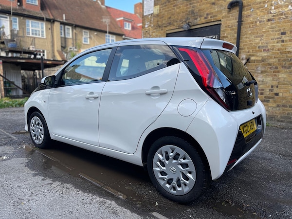 Used Toyota AYGO 2021 for sale - 76151979: Photo 9