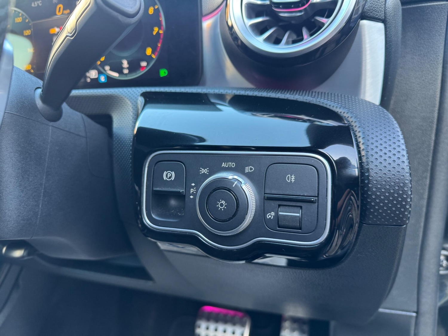 Used Mercedes-Benz CLA 2023 for sale - 77067280: Photo 37