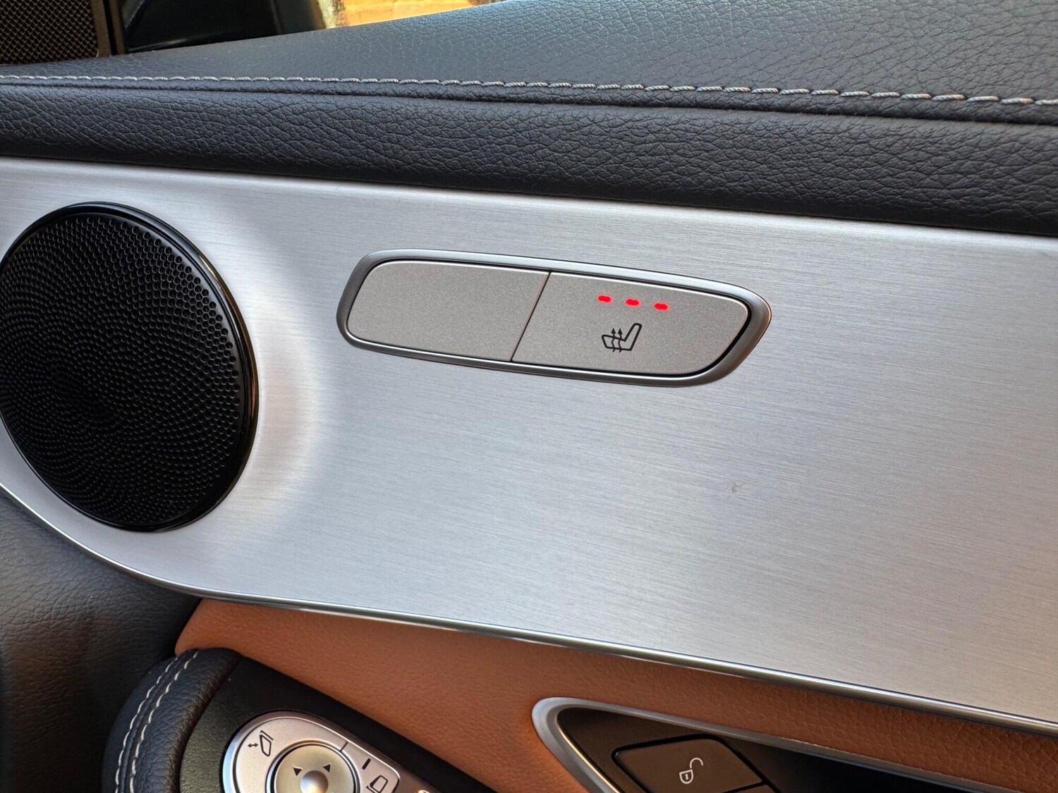 Used Mercedes-Benz GLC 2022 for sale - 76801289: Photo 33