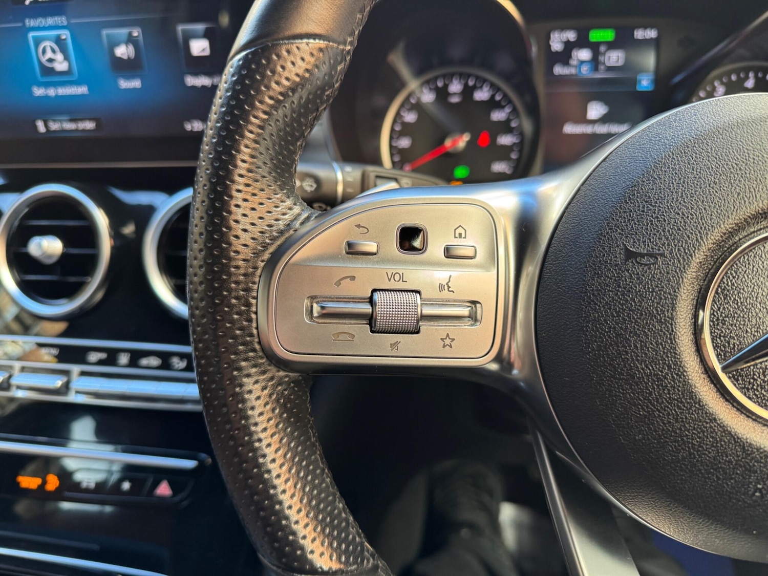 Used Mercedes-Benz GLC 2022 for sale - 76801289: Photo 40