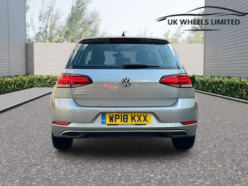Used Volkswagen Golf 2018 for sale - 75809668: Photo