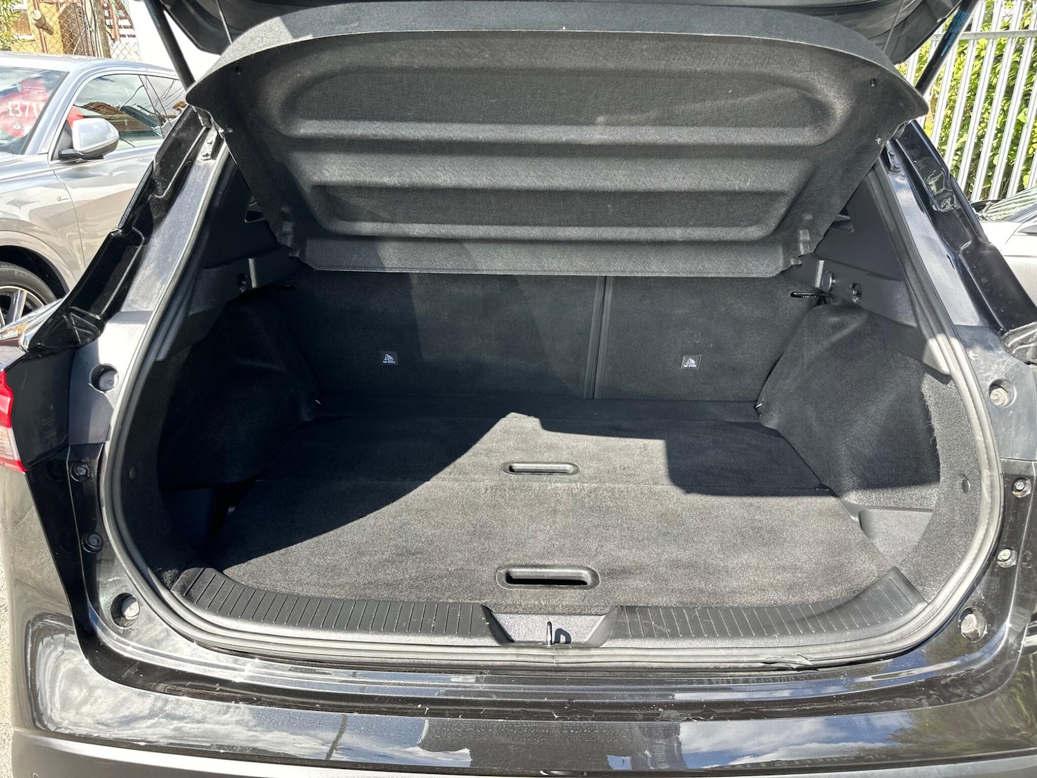 Vehicle 28