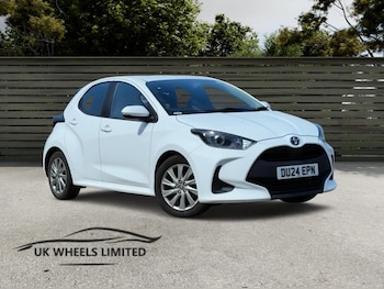 Used Toyota Yaris 2024 for sale - 79048967: Photo
