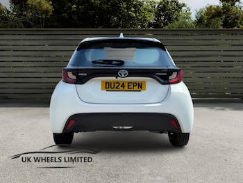 Used Toyota Yaris 2024 for sale - 79048967: Photo