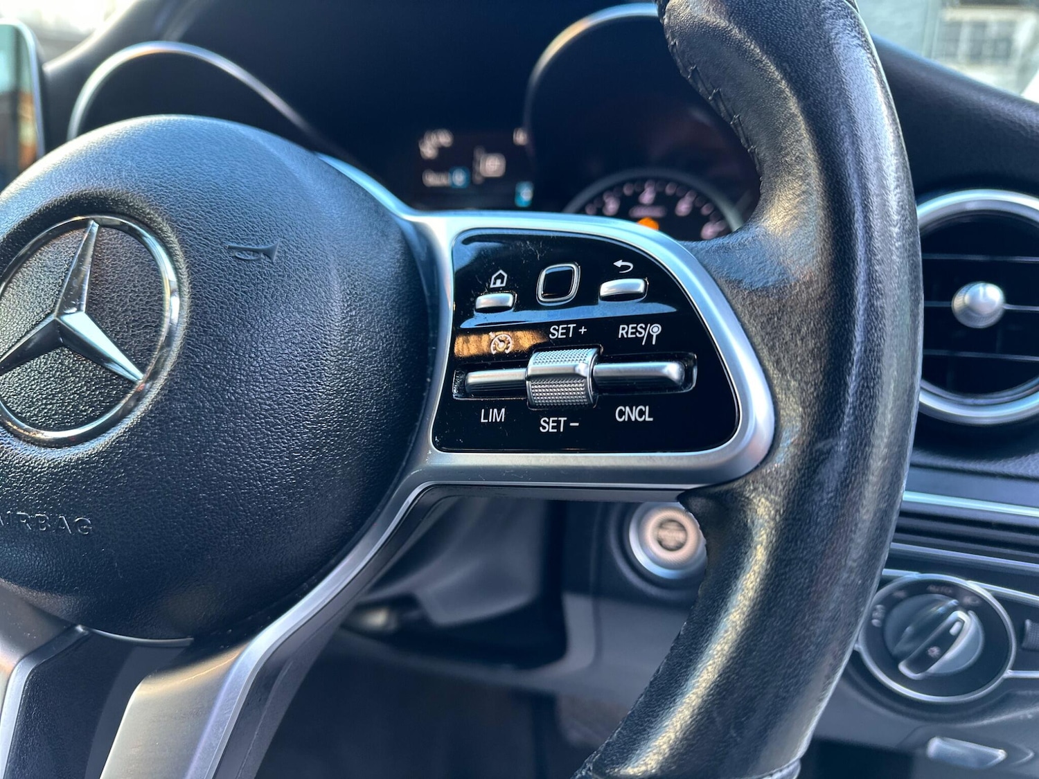 Used Mercedes-Benz C Class 2019 for sale - 77314925: Photo 21