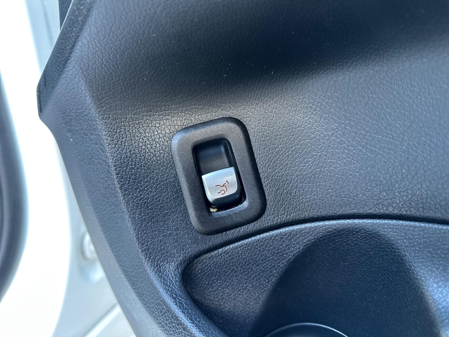 Used Mercedes-Benz C Class 2019 for sale - 77314925: Photo 25