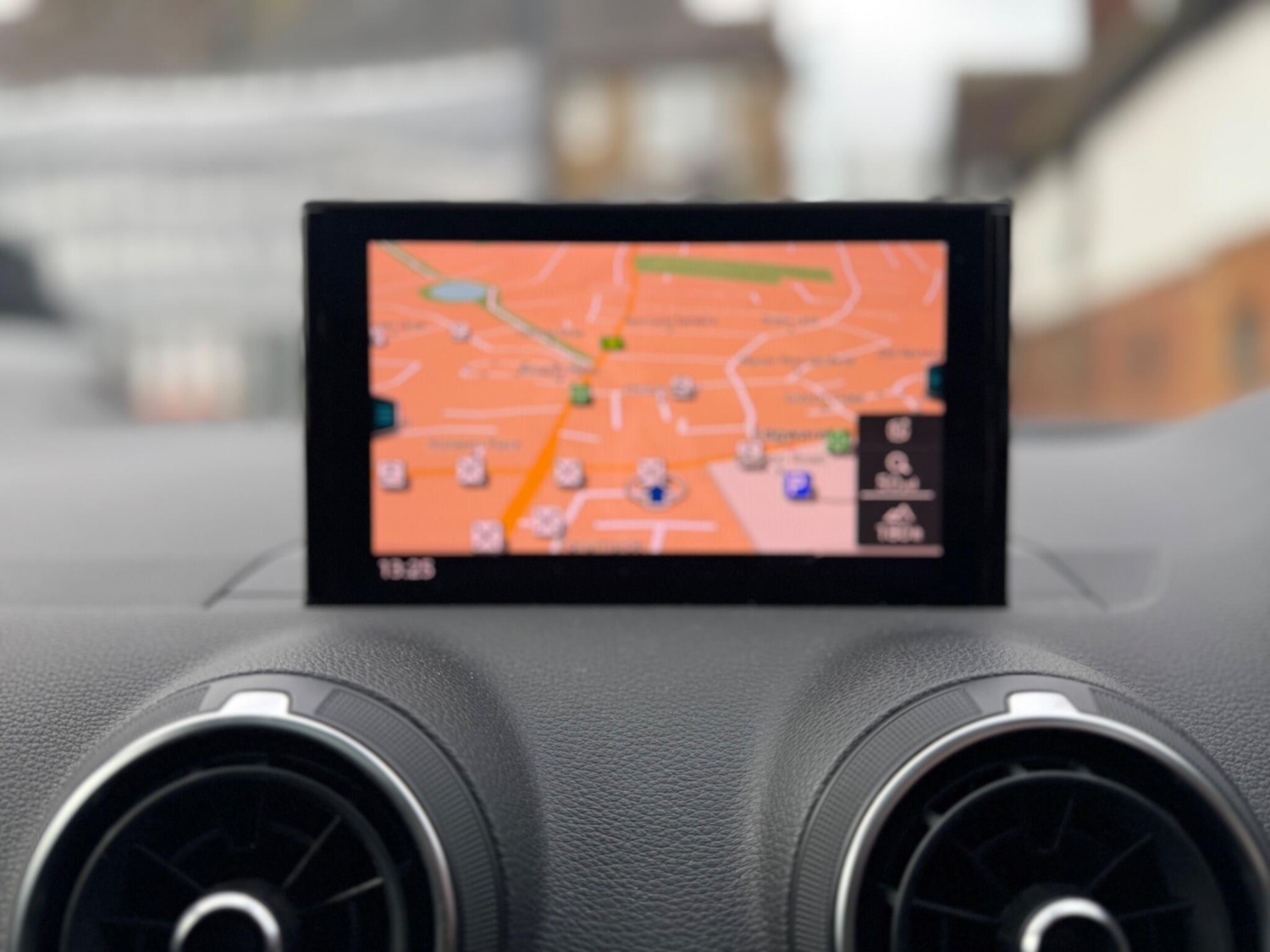 Used Audi Q2 2017 for sale - 77412309: Photo 35