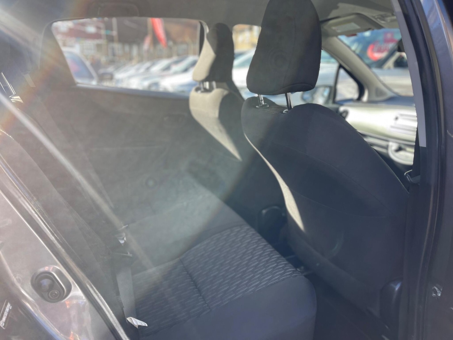 Used Toyota Yaris for sale - 76997645: Photo 15