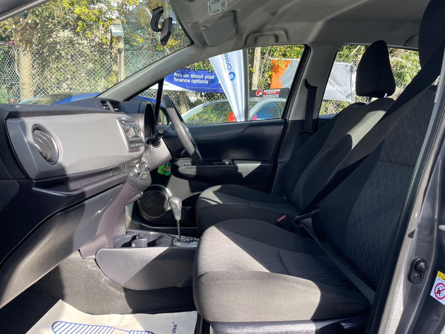 Used Toyota Yaris for sale - 76997645: Photo 20