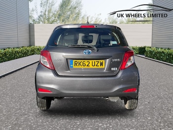 Used Toyota Yaris 2013 for sale - 76997645: Photo