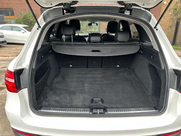Used Mercedes-Benz GLC 2019 for sale - 75302101: Photo 42