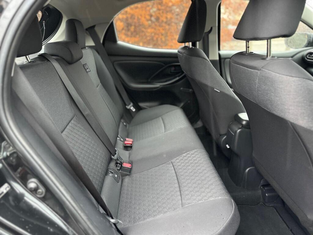 Used Toyota Yaris 2022 for sale - 77098132: Photo 11