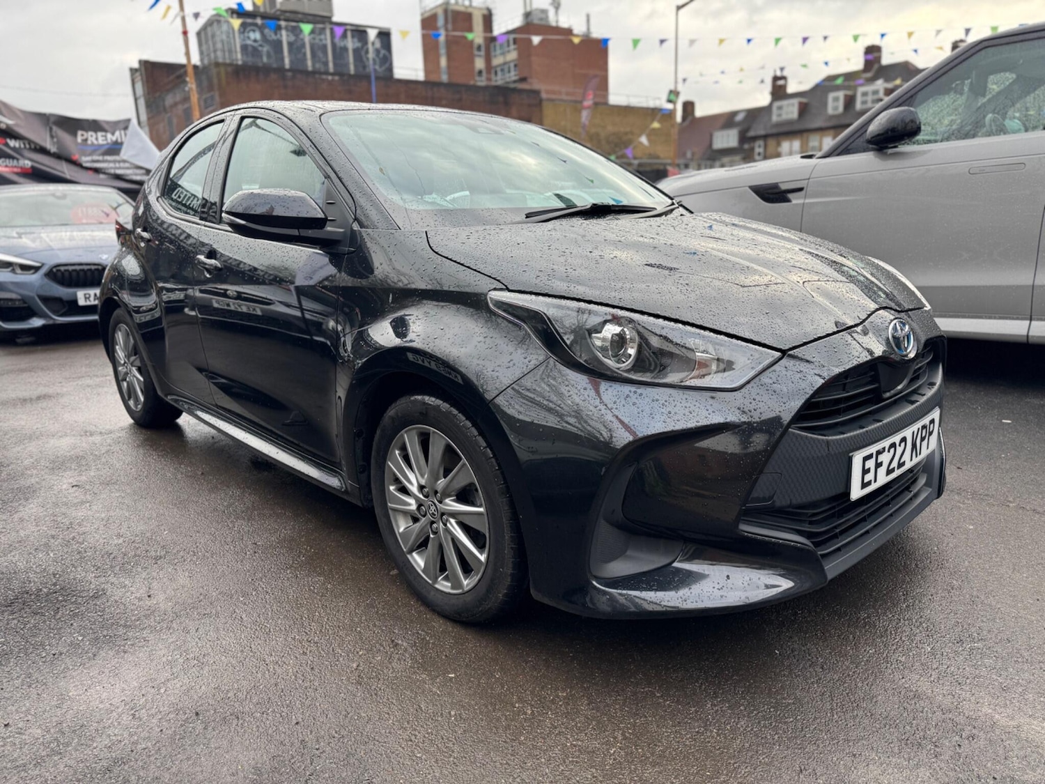 Used Toyota Yaris 2022 for sale - 77098132: Photo 6