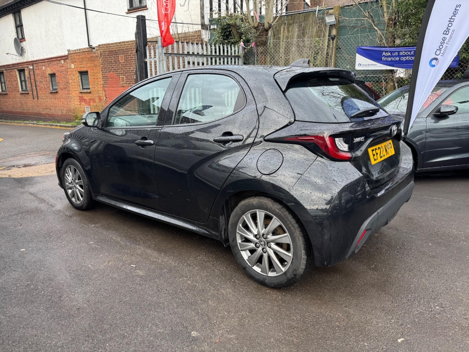 Used Toyota Yaris 2022 for sale - 77098132: Photo 7