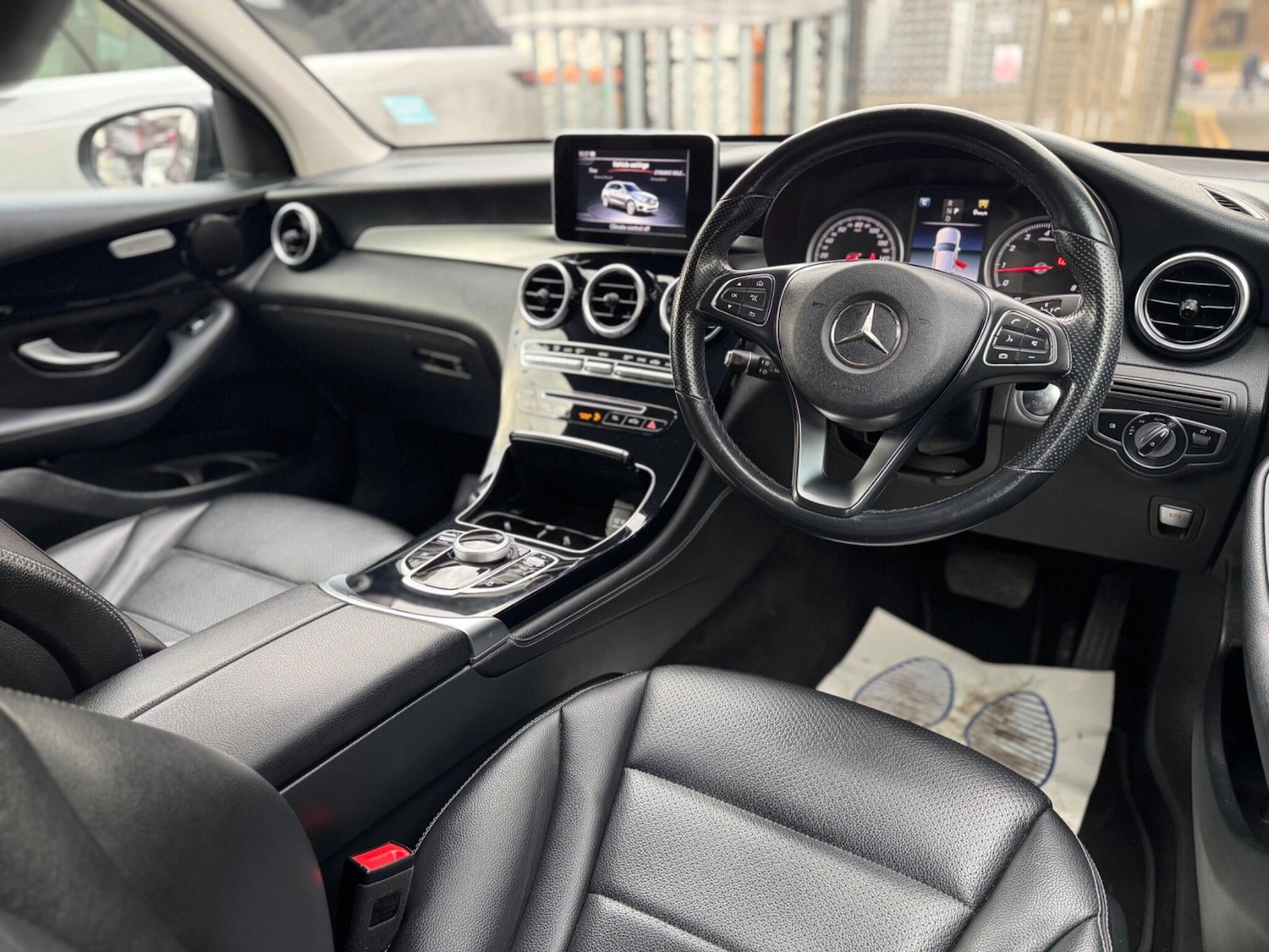Used Mercedes-Benz GLC 2018 for sale - 76498718: Photo 11