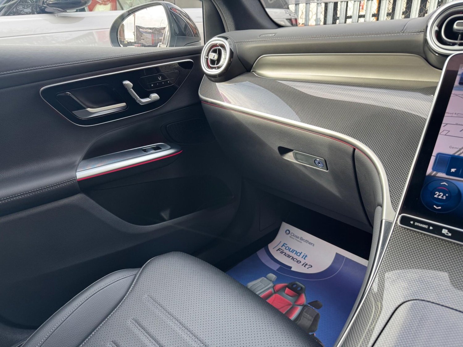 Used Mercedes-Benz GLC 2023 for sale - 76990065: Photo 16