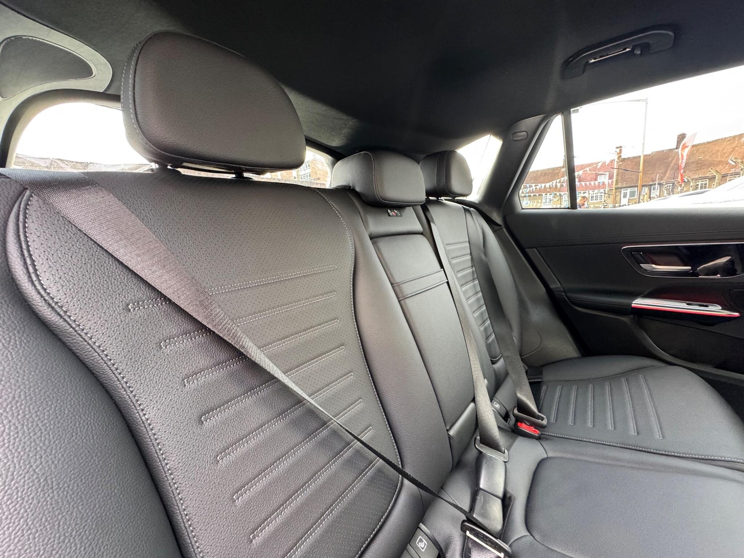 Used Mercedes-Benz GLC 2023 for sale - 76990065: Photo 19